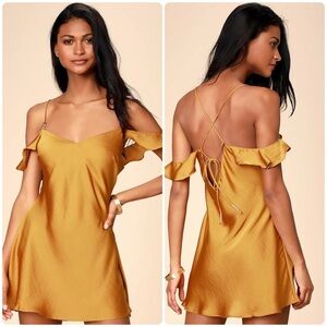 FREE PEOPLE What I Want Golden Yellow Satin Off-the-Shoulder Slip Dress (D10)